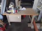 Werkbank ca. 150x80 cm mit Auszugsladenteil Werkbank ca. 150x80 cm mit Auszugsladenteil