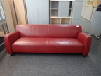 Wittmann Designer-Sitzgarnitur weinrot, ca. 230 x 85 x 76 cm Wittmann Designer-Sitzgarnitur weinrot, ca. 230 x 85 x 76 cm