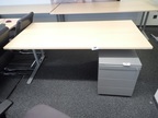 Neudörfler Schreibtisch ca. 180 x 90 cm höhenverstellbar, elektrisch Neudörfler Schreibtisch ca. 180 x 90 cm höhenverstellbar, elektrisch