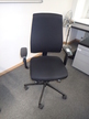 Bürodrehstuhl mit Armlehnen Bürodrehstuhl mit Armlehnen