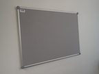 Pinnwand ca. 120 x 90 cm Pinnwand ca. 120 x 90 cm