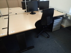 Schreibtisch-Winkelkombination ca. L 200 x B 80 - 120 cm Schreibtisch-Winkelkombination ca. L 200 x B 80 - 120 cm
