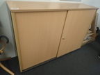 BENE Aktenschrank ca. L 160 x T 44 x H 115 cm, 3 Ordnerhöhen BENE Aktenschrank ca. L 160 x T 44 x H 115 cm, 3 Ordnerhöhen