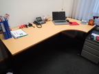 Schreibtisch-Winkelkombination ca. L 200 x B 80 - 120 cm Schreibtisch-Winkelkombination ca. L 200 x B 80 - 120 cm