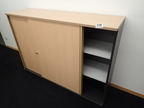 BENE Aktenschrank ca. L 160 x T 44 x H 115 cm, 3 Ordnerhöhen BENE Aktenschrank ca. L 160 x T 44 x H 115 cm, 3 Ordnerhöhen
