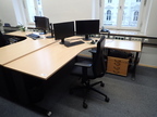 Schreibtisch-Winkelkombination ca. L 200 x B 80 - 120 cm + Anbauteil 60 x 60 cm Schreibtisch-Winkelkombination ca. L 200 x B 80 - 120 cm + Anbauteil 60 x 60 cm