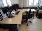 Schreibtisch-Winkelkombination ca. L 200 x B 80 - 120 cm + Anbauteil 60 x 60 cm Schreibtisch-Winkelkombination ca. L 200 x B 80 - 120 cm + Anbauteil 60 x 60 cm