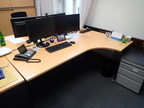Schreibtisch-Winkelkombination ca. L 200 x B 80 - 120 cm Schreibtisch-Winkelkombination ca. L 200 x B 80 - 120 cm
