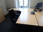 Schreibtisch-Winkelkombination ca. L 200 x B 80 - 120 cm + Anbauteil 80 x 60 cm Schreibtisch-Winkelkombination ca. L 200 x B 80 - 120 cm + Anbauteil 80 x 60 cm