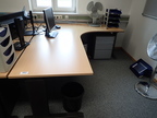 Schreibtisch-Winkelkombination ca. L 200 x B 80 - 120 cm + Anbauteil 60 x 60 cm Schreibtisch-Winkelkombination ca. L 200 x B 80 - 120 cm + Anbauteil 60 x 60 cm