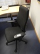 Bürodrehstuhl mit Armlehnen Bürodrehstuhl mit Armlehnen