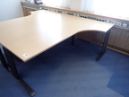 Schreibtisch-Winkelkombination ca. L 200 x B 80 - 120 cm Schreibtisch-Winkelkombination ca. L 200 x B 80 - 120 cm