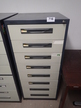 Archiv-Auszugsladenschrank mit 8 Laden ca. B 60 x T 60 x H 136 cm (ohne Inhalt) Archiv-Auszugsladenschrank mit 8 Laden ca. B 60 x T 60 x H 136 cm (ohne Inhalt)