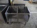 Edelstahl Unterbauschrank ohne Arbeitsplatte ca. 80 x 55 x 70 cm Edelstahl Unterbauschrank ohne Arbeitsplatte ca. 80 x 55 x 70 cm
