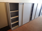 Svoboda Aktenschrank hellgrau ca. L 160 x T 43 x H 154 cm, 4 Ordnerhöhen, Schlüssel vorhanden Svoboda Aktenschrank hellgrau ca. L 160 x T 43 x H 154 cm, 4 Ordnerhöhen, Schlüssel vorhanden