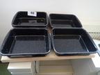 12 Stk. Riess Emaile-Gratinpfannen 24.8 x 20 x 5.5 cm mit 3 Tisch-Servierplatten 12 Stk. Riess Emaile-Gratinpfannen 24.8 x 20 x 5.5 cm mit 3 Tisch-Servierplatten