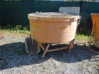 MAMMUT ZWANGSMISCHER TM 150 , 750 Liter Inhalt, Durchmesser ca. 150 cm , 13 m3/pro Stunde, ca. 680 kg , für Anbau an den Traktor MAMMUT ZWANGSMISCHER TM 150 , 750 Liter Inhalt, Durchmesser ca. 150 cm , 13 m3/pro Stunde, ca. 680 kg , für Anbau an den Traktor