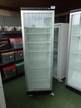 Getränkekühlschrank mit Glasfront Modell FKG371, ca. 381 L Inhalt, in mobiler Ausführung, nicht versperrbar ca. 60 x 60 x 195 cm Getränkekühlschrank mit Glasfront Modell FKG371, ca. 381 L Inhalt, in mobiler Ausführung, nicht versperrbar ca. 60 x 60 x 195 cm