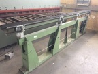 Zulauf-Materialbahn, Gesamtmaße: ca. L 4000 mm x B 260 mm x H 1100 mm, Maße Zulauf: L 4000 x B 170 mm Zulauf-Materialbahn, Gesamtmaße: ca. L 4000 mm x B 260 mm x H 1100 mm, Maße Zulauf: L 4000 x B 170 mm