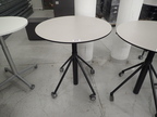 Besprechungstisch in runder Ausführung, höhenverstellbar, DM 90 cm Besprechungstisch in runder Ausführung, höhenverstellbar, DM 90 cm