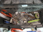 Werkzeugbox ca. 38x15x17 + Inhalt, ein Verschluss defekt Werkzeugbox ca. 38x15x17 + Inhalt, ein Verschluss defekt