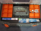 Werkzeugbox ca. 57x31x32cm + Inhalt, Griff fehlt Werkzeugbox ca. 57x31x32cm + Inhalt, Griff fehlt