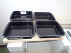 12 Stk. Riess Emaile-Gratinpfannen 24.8 x 20 x 5.5 cm mit 3 Tisch-Servierplatten 12 Stk. Riess Emaile-Gratinpfannen 24.8 x 20 x 5.5 cm mit 3 Tisch-Servierplatten