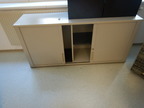Werkstätten-Archivschrank Fab. K & N, mit Schiebetüren ca. L 160 x T 43 x H 75 cm, 2 Ordnerhöhen Werkstätten-Archivschrank Fab. K & N, mit Schiebetüren ca. L 160 x T 43 x H 75 cm, 2 Ordnerhöhen
