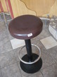 3 Hocker braun, ca. 81cm hoch 3 Hocker braun, ca. 81cm hoch