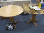 2 Tische dm: 100cm, 75cm hoch 2 Tische dm: 100cm, 75cm hoch