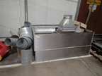 Dunstabzugshaube mit Motor, Maße ca. 2 x 1 m Dunstabzugshaube mit Motor, Maße ca. 2 x 1 m