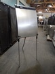 Flipchart Modell LEGA Master Silbergrau, klappbar - Maße: B 75 x H 100 cm, im Karton verpackt Flipchart Modell LEGA Master Silbergrau, klappbar - Maße: B 75 x H 100 cm, im Karton verpackt