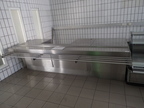 Verkaufspult mit Kompressor, ca. L 316 x T 155 x H 90 cm Verkaufspult mit Kompressor, ca. L 316 x T 155 x H 90 cm