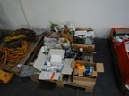 1 Palette mit Kleinteilen für Installateur 1 Palette mit Kleinteilen für Installateur