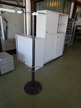 Kleiderständer mit Glasplatte, Schirmständer und Hängeschiene, DM 45 cm, H 173 cm Kleiderständer mit Glasplatte, Schirmständer und Hängeschiene, DM 45 cm, H 173 cm