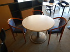 Besprechungstisch 100 cm DM + 3 Stk. Besucherstühle Besprechungstisch 100 cm DM + 3 Stk. Besucherstühle