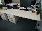 Schreibtisch ca. 160 x 80 cm Schreibtisch ca. 160 x 80 cm