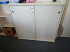 Aktenschrank ca. 120 x 44 x 112 cm, 3 Ordnerhöhen Aktenschrank ca. 120 x 44 x 112 cm, 3 Ordnerhöhen