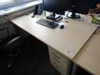 Schreibtisch ca. 160 x 80 cm Schreibtisch ca. 160 x 80 cm