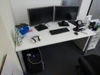 Schreibtisch weiß ca. L 160 x T 80 cm Schreibtisch weiß ca. L 160 x T 80 cm