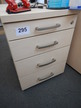 Rollcontainer ca. B 44 x T 58 x H 59 cm mit 4 Laden Rollcontainer ca. B 44 x T 58 x H 59 cm mit 4 Laden