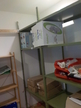 Regal mit Inhalt (Toilettensitzerhöhung, div. Bürobedarf, Profilo PR-BSB-PP-BX) Regal mit Inhalt (Toilettensitzerhöhung, div. Bürobedarf, Profilo PR-BSB-PP-BX)