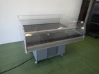 Kühl - Verkaufsvitrine mit Aggregat, rundum verglast, 230V, ca. 112x30x102cm Kühl - Verkaufsvitrine mit Aggregat, rundum verglast, 230V, ca. 112x30x102cm