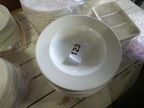 32 Stk. DIBBERN Suppenteller 32 Stk. DIBBERN Suppenteller