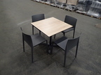 Neuwertiges Pedrali Gastro Set bestehend aus 4 Stk. VOLT Stühlen und 1 Stk. Klapptisch, Maße Tisch: ca. 80x80x72cm, Maße Stuhl: ca. 46x78x47cm Neuwertiges Pedrali Gastro Set bestehend aus 4 Stk. VOLT Stühlen und 1 Stk. Klapptisch, Maße Tisch: ca. 80x80x72cm, Maße Stuhl: ca. 46x78x47cm