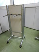 Mittelraum -Verkaufsregal mit Rollen ca. 67x135 cm Mittelraum -Verkaufsregal mit Rollen ca. 67x135 cm
