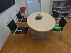 Beisprechungstisch mit ca. 160x100 cm und 4 Besprechungsstühlen Beisprechungstisch mit ca. 160x100 cm und 4 Besprechungsstühlen