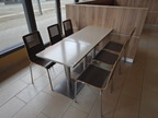 2 Stück Gastrotische ca. 105x60 cm , 60x60 cm - 6 braune Stühle 2 Stück Gastrotische ca. 105x60 cm , 60x60 cm - 6 braune Stühle