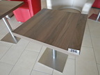 Tisch ca. 60x60x65 cm Tisch ca. 60x60x65 cm
