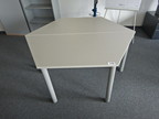 2teiliger Besprechungstisch, 160x140x72cm, grau 2teiliger Besprechungstisch, 160x140x72cm, grau